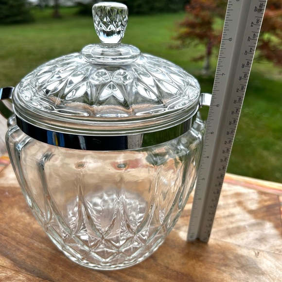 Vintage Mid Century Modern Clear Glass Ice Bucket With Lid - Picture 2 of 8